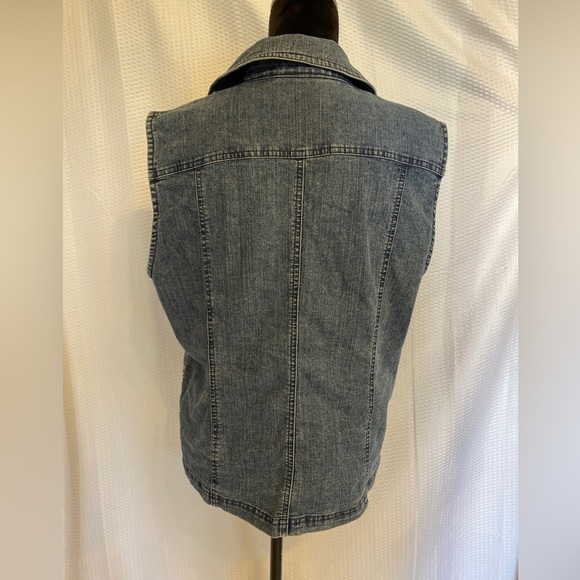 Alfred Dunner Denim Button Down Tank Top Size 12 - Picture 3 of 5